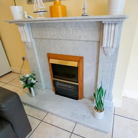 Apartment Bright Family-friendly In Limerick Junction