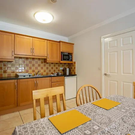 Bright Family-friendly In Appartamento