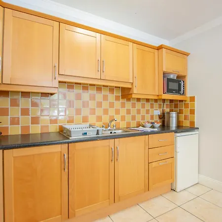 Bright Family-friendly In Appartamento