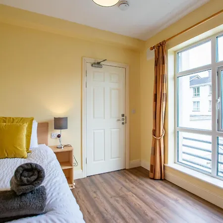 Bright Family-friendly In Appartamento
