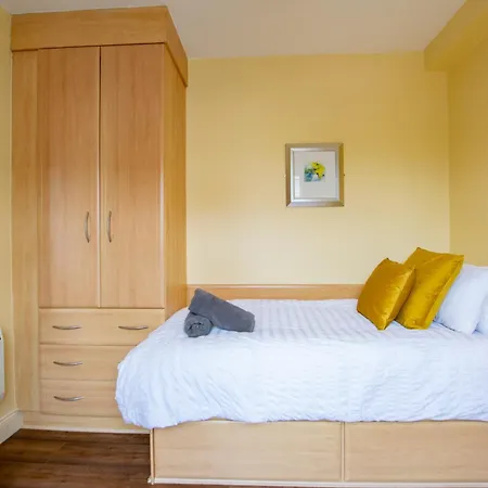 Bright Family-friendly In Appartamento Limerick Junction
